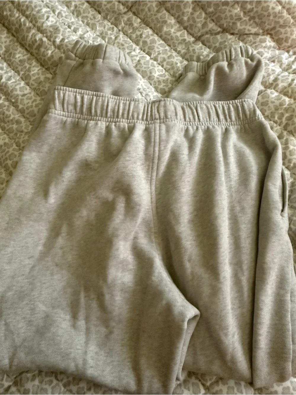 lululemon athletica Heather Light Gray Straight Leg Sweatpants